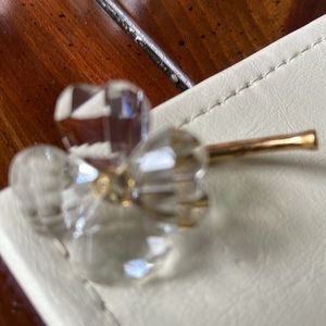 #Crystal 4 leaf clover